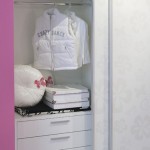 Quartos da Barbie e modelo de guarda roupa