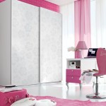 Quarto da Barbie e guarda roupas decorado