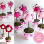 lembrancinha jarro com flor de fuxico