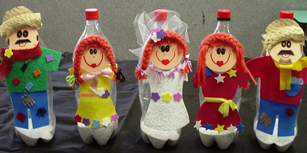 fantoche-de-garrafa-pet-casal