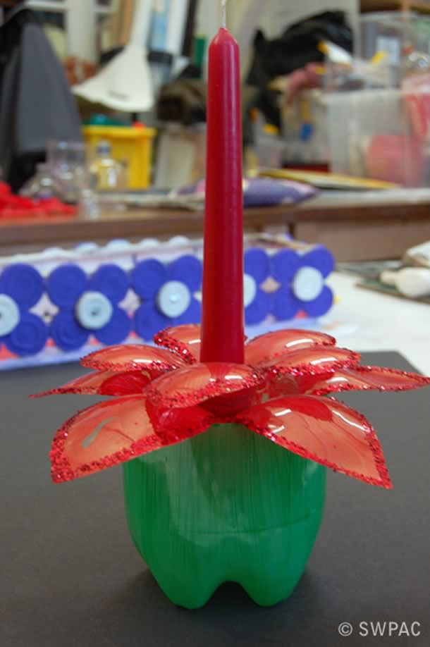 enfeites-de-natal-com-garrafas-pet-castical-flor