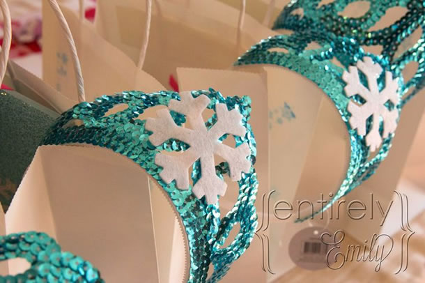 lembrancinhas-frozen-coroas-lantejoulas